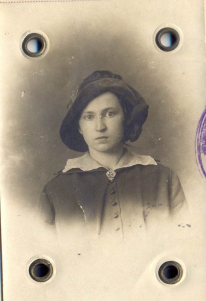 Wanda Polkowska zdjęcie wykonane w Petersburgu (z archiwum Uniwersytetu Warszawskiego)